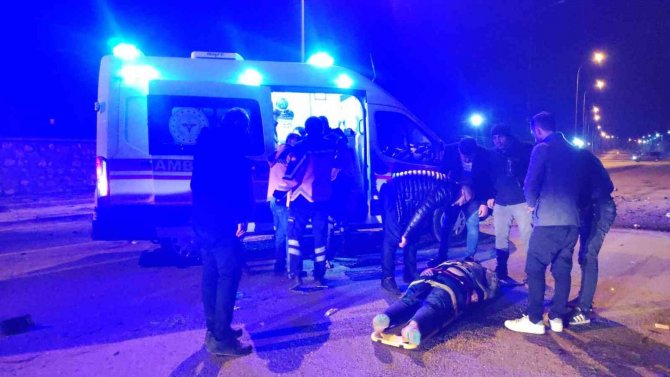 Konya’da İki Otomobil Çarpıştı: 7 Yaralı