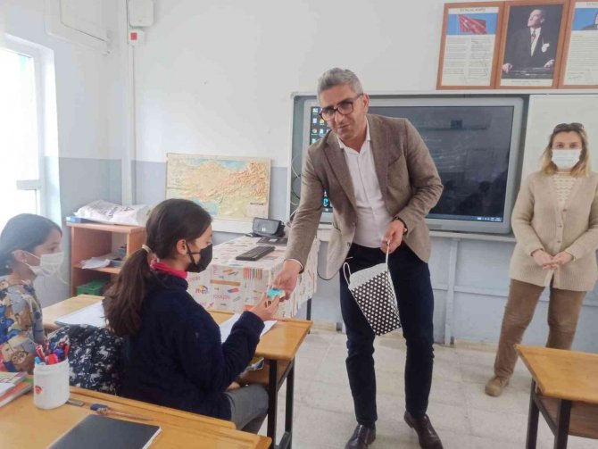 Köyceğiz’de Atık Yağ Getiren Öğrenciler Sabunlara Kavuştu