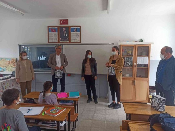 Köyceğiz’de Atık Yağ Getiren Öğrenciler Sabunlara Kavuştu