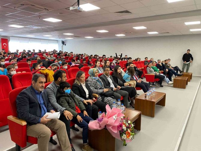 Spor Bilimleri Fakültesi Dünya Şampiyonunu Ağırladı