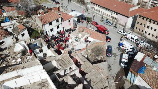 Manisa’da Deprem Tatbikatı Gerçeği Aratmadı