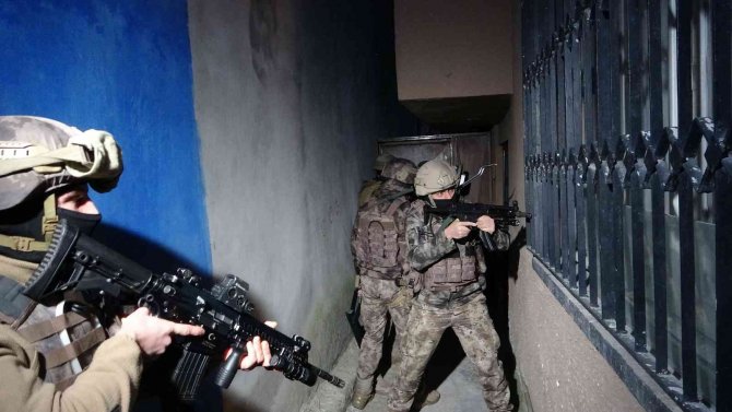 Mersin’de Deaş’a Şafak Operasyonu