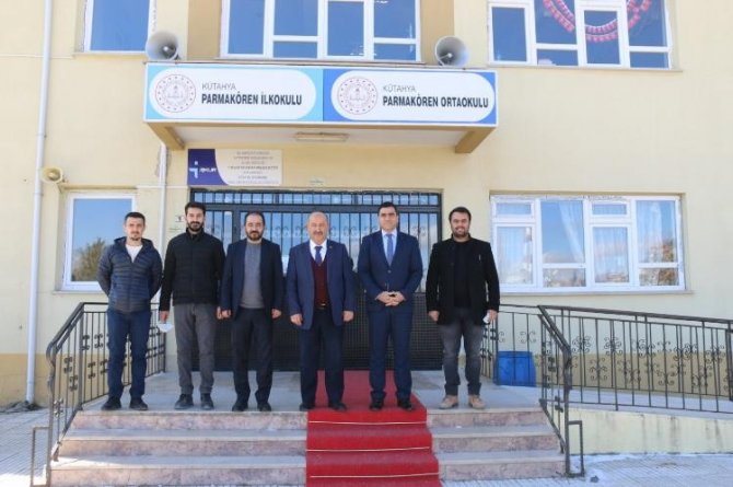 Müdür Başyiğit, Öğrencilere Bol Bol Fidan Dikmelerini Tavsiye Etti