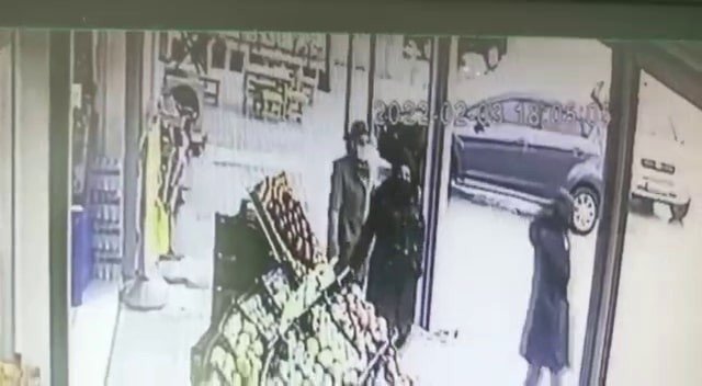 4 Ayrı Evden 200 Bin Lira Değerinde Ziynet Eşyası Ve Para Çaldılar