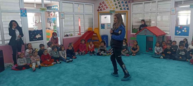Minik Öğrencilere ‘Polislik’ Mesleği Tanıtıldı