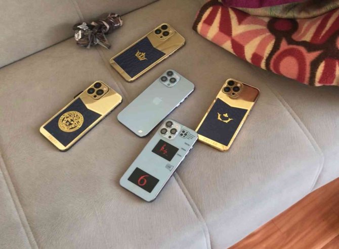 Adana’da 24 Kaçak Cep Telefonu Ele Geçirildi
