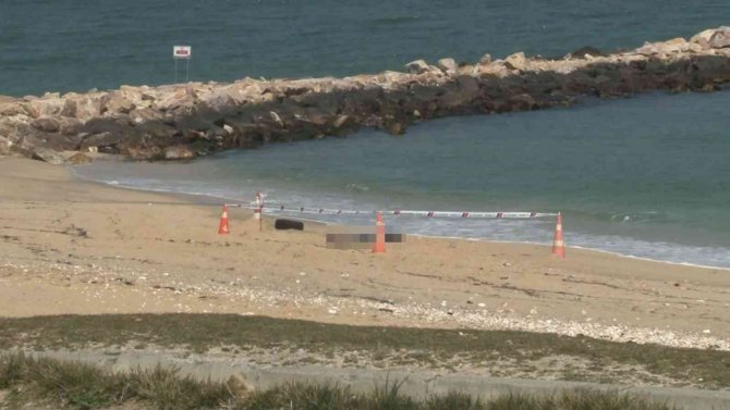 Arnavutköy’de Kıyıya Vurmuş Erkek Cesedi Bulundu