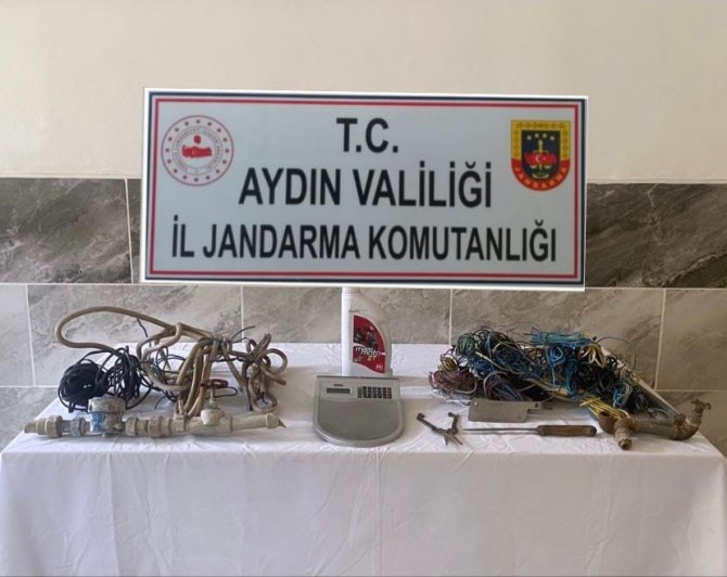 Azılı Hırsızları Jasat Yakaladı