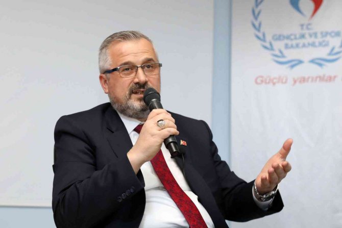 Başkan Kılıç Üniversite Öğrencileriyle Buluştu