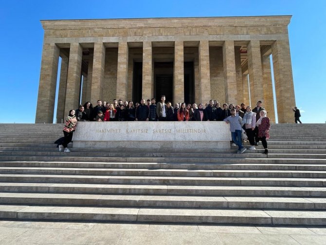 Batman Üniversitesi Öğrencileri Sivas Ankara Ve Çanakkale’yi Gezdi