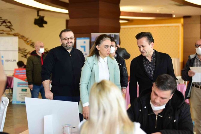 Tuzla Kariyer Ve İ̇stihdam Buluşmaları’nda İş Arayan 200 Engelli Birey İşe Yönlendirildi