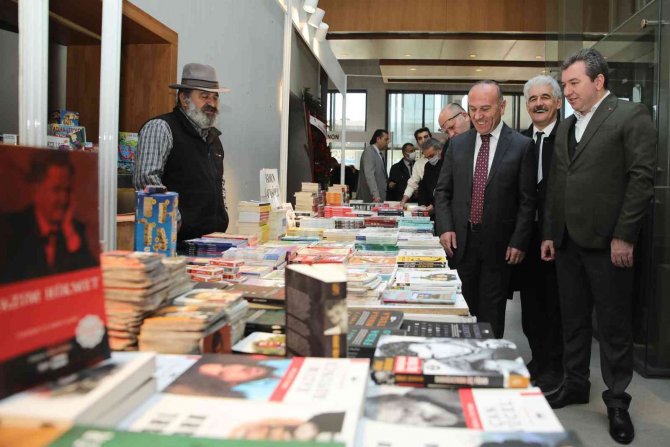 Bergama Kitap Günleri Kapılarını Açtı
