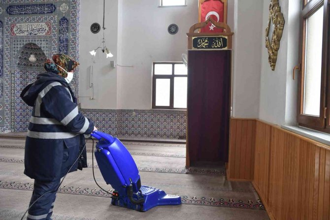 Çan’da İbadethaneler Ramazan Ayına Hazırlanıyor