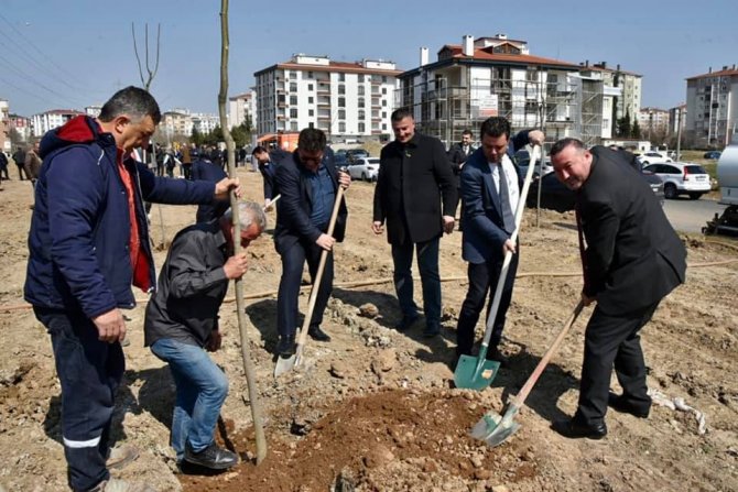 Çorlulu Muhtarlardan Hatıra Ormanı