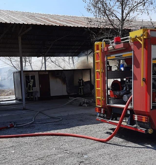 Konteynerde Yaşayan Hurdacı Yangında Hayatını Kaybetti