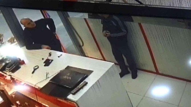 Diyarbakır’da Akıllara Durgunluk Veren Hırsızlık