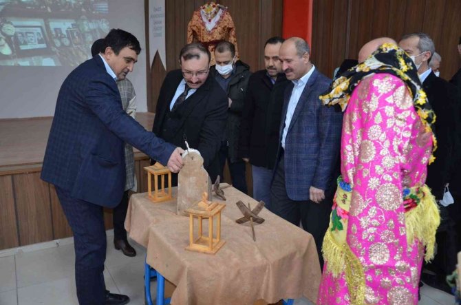 Emet’te "Kültür Güçtür. Kendi Yiyeceğini Kendin Üret" İsimli Sergi