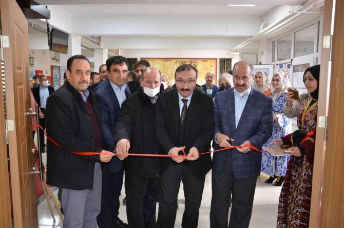 Emet’te "Kültür Güçtür. Kendi Yiyeceğini Kendin Üret" İsimli Sergi
