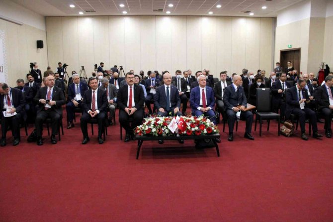 Yök Başkanı Özvar: "Performansa Göre Araştırma Üniversitelerine Kaynak Tahsis Edilecek"