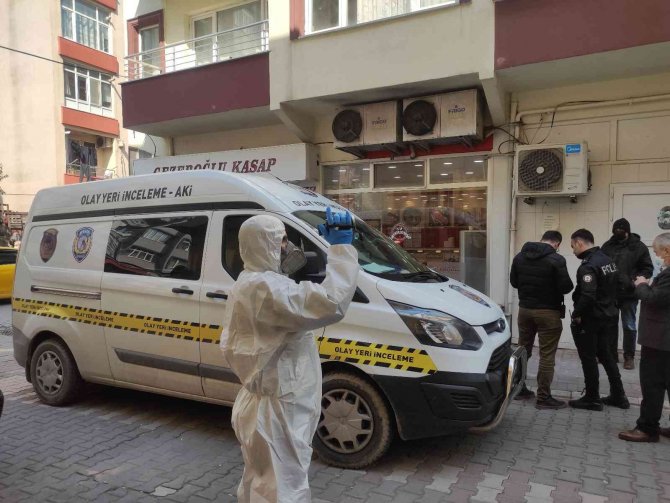 Günlerdin Haber Alınamayan Adam Evinde Ölü Bulundu