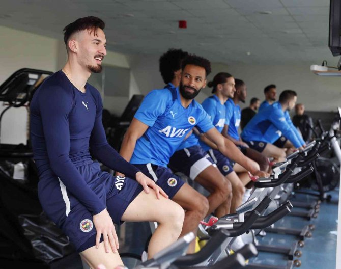 Fenerbahçe’de Kayserispor Maçı Hazırlıkları Devam Etti