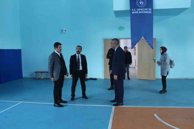 Gençlik Spor Daire Başkanı Biçer Eleşkirt’te İncelemelerde Bulundu