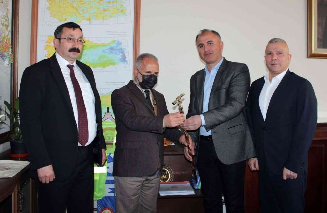 Gmi̇s Yönetim Kurulu; Mta Genel Müdür Yardımcılarını Ziyaret Etti