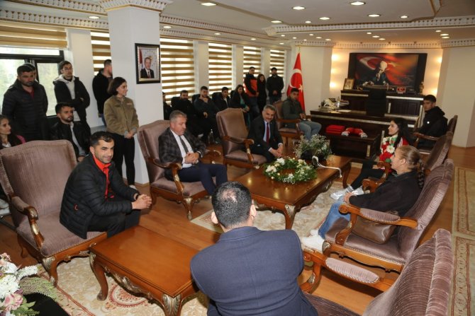 Avrupa Şampiyonu Coşkuyla Karşılandı