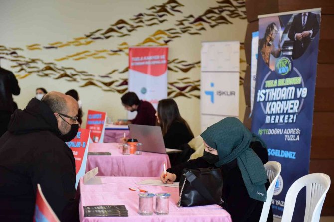 Tuzla Kariyer Ve İ̇stihdam Buluşmaları’nda İş Arayan 200 Engelli Birey İşe Yönlendirildi