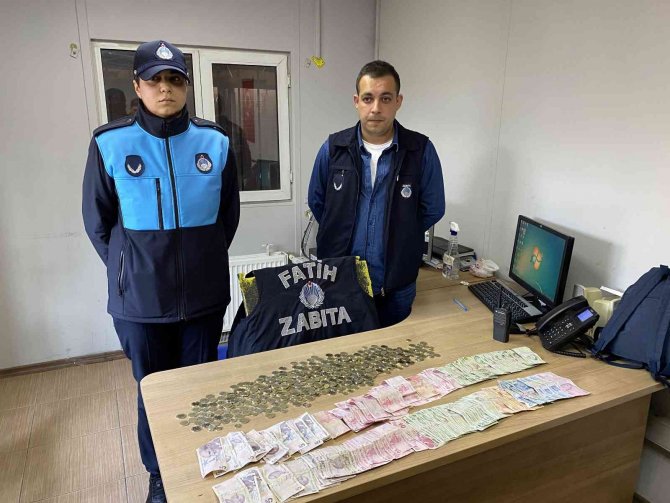 Fatih’te Yakalanan Dilenciler Önce Ağladı, Sonra Göbek Attı