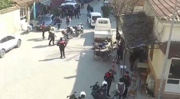 İ̇zmir’de Polis Ekiplerinden Huzur Ve Güven Uygulaması