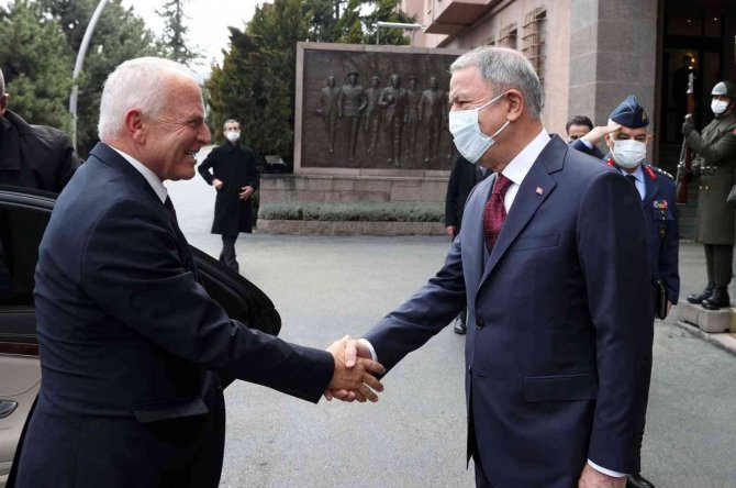 Bakan Akar, Kktc Cumhuriyet Meclisi Başkanı Töre’yi Kabul Etti