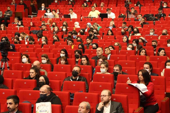 Çevre Portföy Yöneticisi Özbağdatlı: "İ̇klim Krizi Covid’e Çok Benziyor"