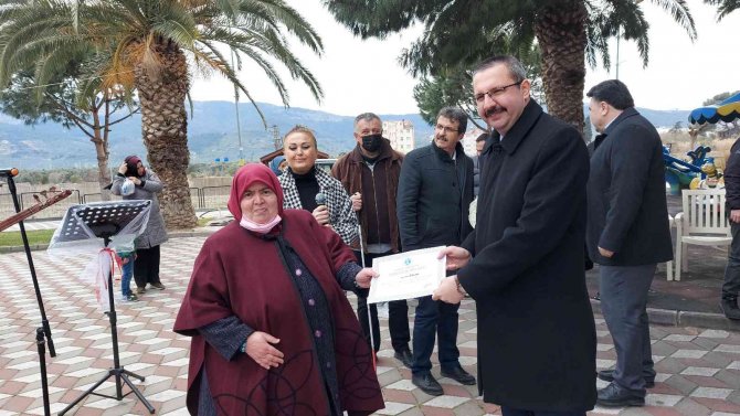 Bu Kez Türkülerini Koca Seyit Ve Çanakkale Şehitleri İçin Söylediler