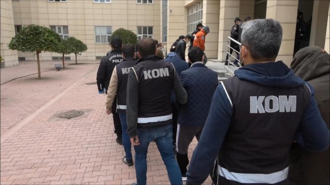 Konya Merkezli Fetö’nün Mahrem Ve Rehberlik Yapılanmasına Operasyon: 9 Gözaltı
