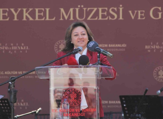 İ̇zmir Resim Heykel Müzesi Ve Galerisi Evine Döndü