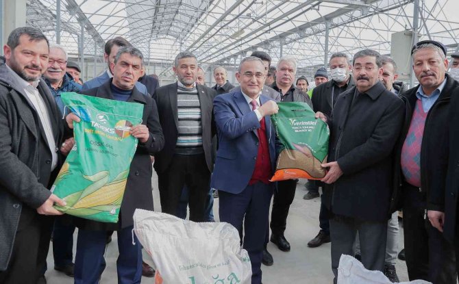 Belediyeden Üreticiye Tohum Desteği