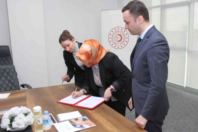 Tr82 Bölgesi Kadın Kooperatifleri Gücüm Emeğim Platformu Sözcüsünü Seçti