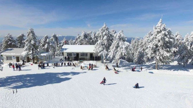 Murat Dağı Termal Kayak Merkezi’ne Kayak Evi