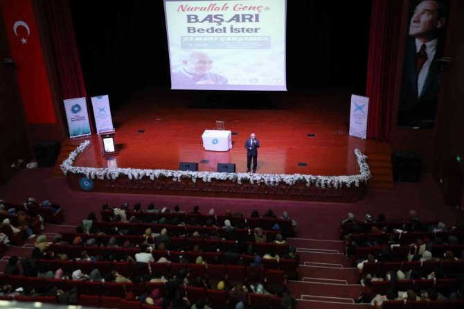 Nurullah Genç İle ’Başarı Bedel İ̇ster’ Konferansı Yapıldı
