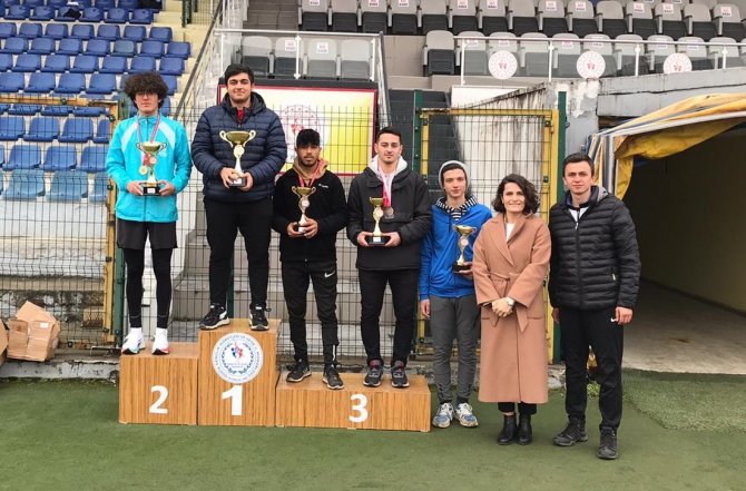 Atletizm Gençler Müsabakaları Yapıldı