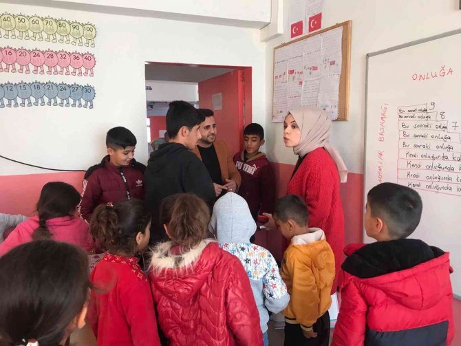 Silopili Genç Girişimci Çocukların Kütüphane Hayalini Gerçekleştirdi