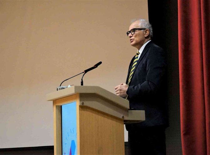 Geleceğin Tıp Yöneticileri ‘Yönetici Gelişim Kampı’nda Buluştu