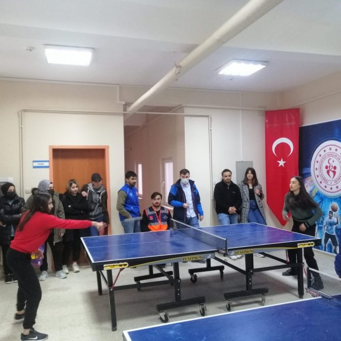 Türkeli Myo’dan Masa Tenisi Turnuvası