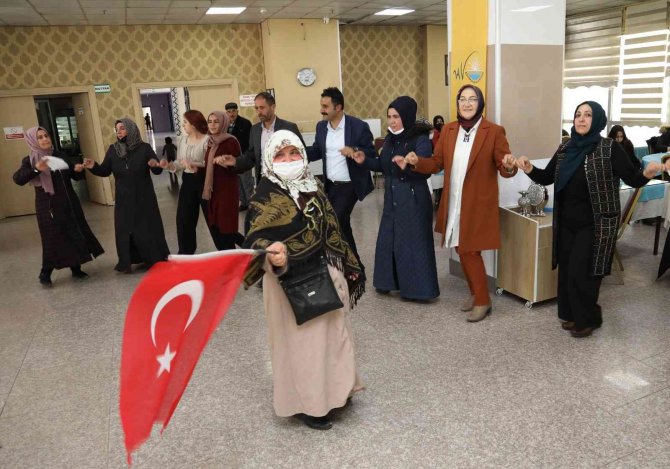 Van Büyükşehir Belediyesinin Mahalle Toplantıları Sürüyor