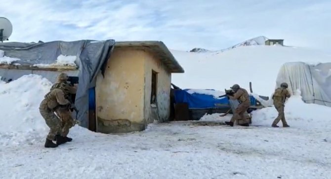 Van Merkezli Terör Operasyonu: 15 Tutuklama