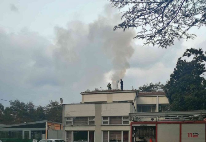 Seka Sosyal Tesisler De Yangın Çıktı