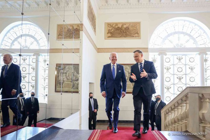 Abd Başkanı Biden, Polonya Cumhurbaşkanı Duda İle Görüştü