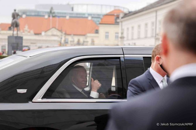 Abd Başkanı Biden, Polonya Cumhurbaşkanı Duda İle Görüştü