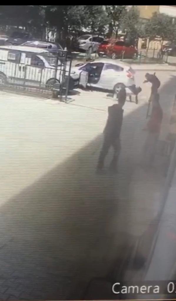 Polis Memurunun, Kayınbiraderi Tarafından Vurulması Kameralarda